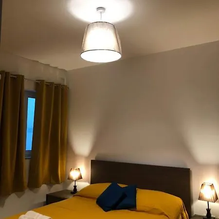 Apartment Bright With Garage Saint Julian's